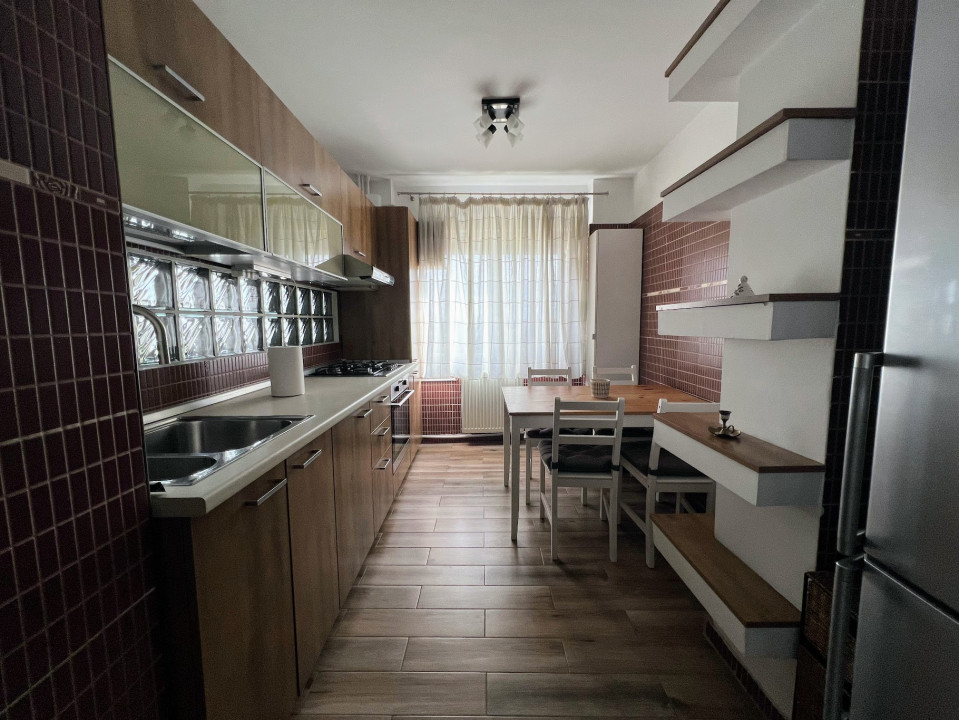 Apartament 3 camere Bulevardul Lacul Tei