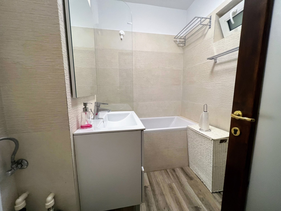 Apartament 3 camere Bulevardul Lacul Tei