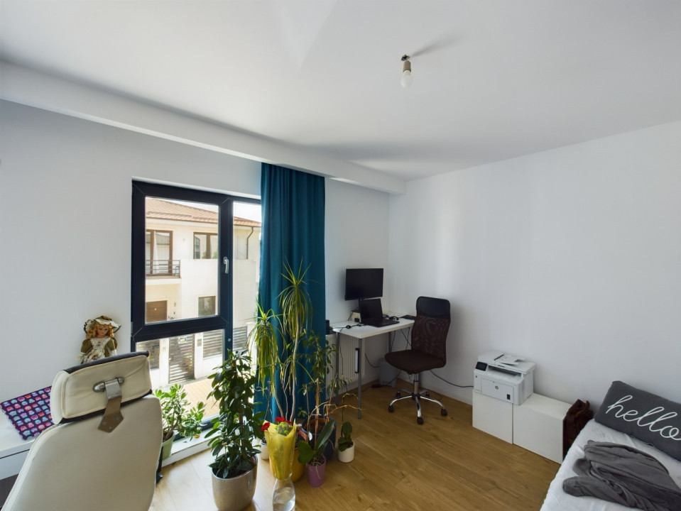 Casa triplex in Otopeni