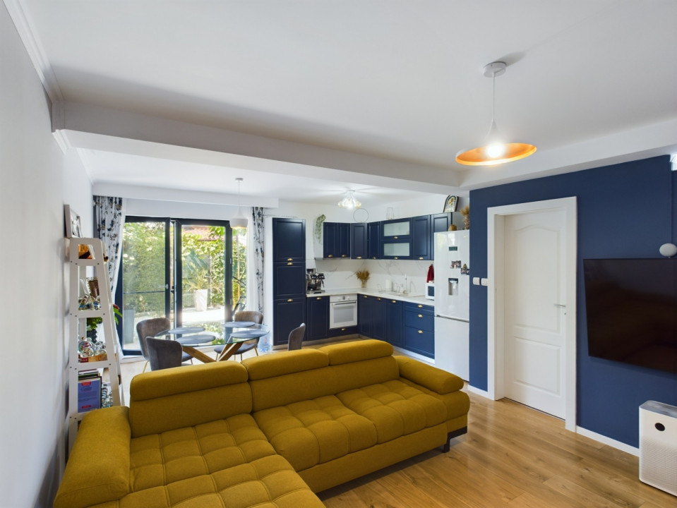 Casa triplex in Otopeni