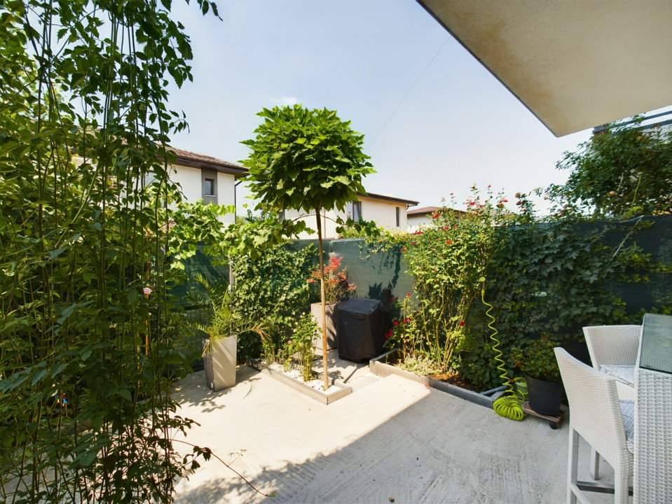 Casa triplex in Otopeni