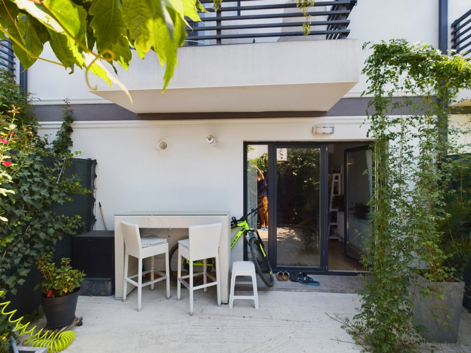 Casa triplex in Otopeni