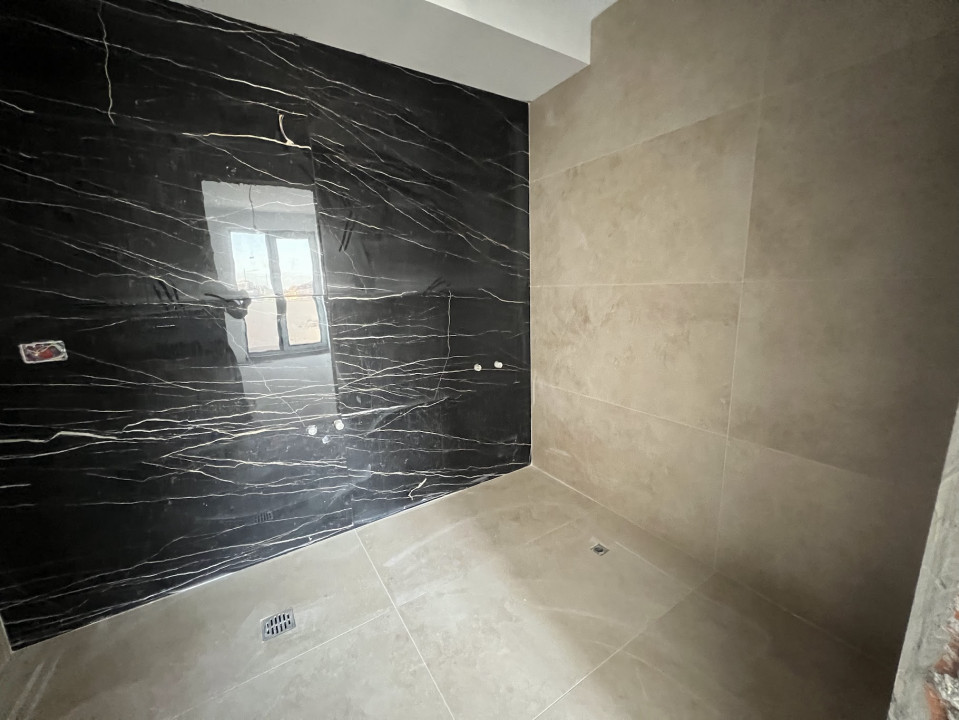 Penthouse 3 camere bloc tip boutique ~40 mp terasa 