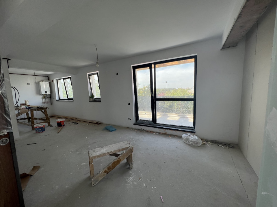 Penthouse 3 camere bloc tip boutique ~40 mp terasa 