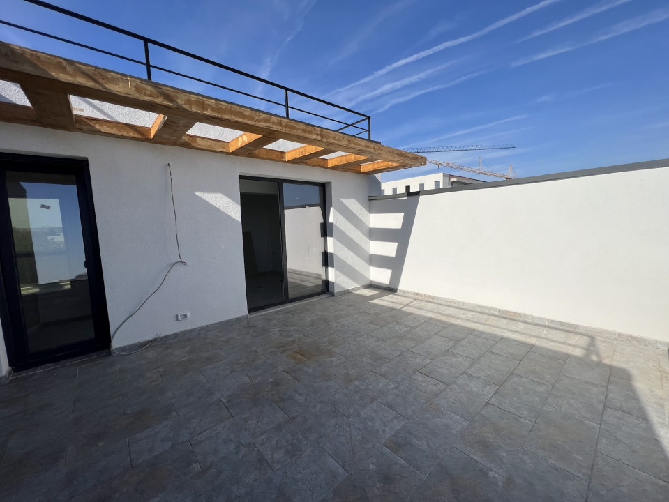 Penthouse 3 camere bloc tip boutique ~40 mp terasa 