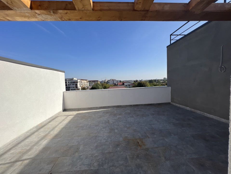 Penthouse 3 camere bloc tip boutique ~40 mp terasa 