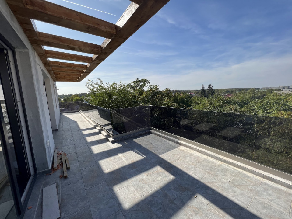 Penthouse 3 camere bloc tip boutique ~40 mp terasa 