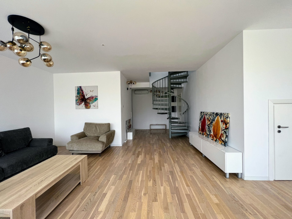 Penthouse tip duplex Pipera, 2 locuri de parcare, 5 camere, terasa 40 mp