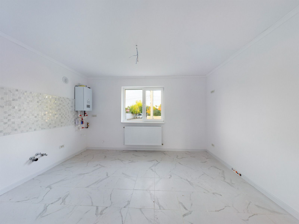 Vila Crevedia 4 camere 484 mp teren toate utilitatile strada asfaltata