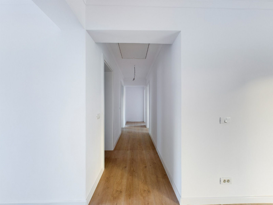 Vila Crevedia 4 camere 484 mp teren toate utilitatile strada asfaltata