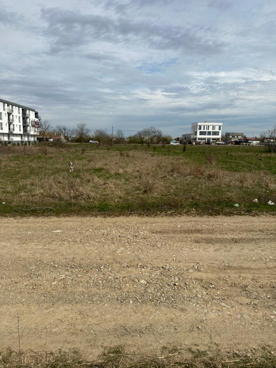 Teren 1500 mp deschidere 25 m Tunari