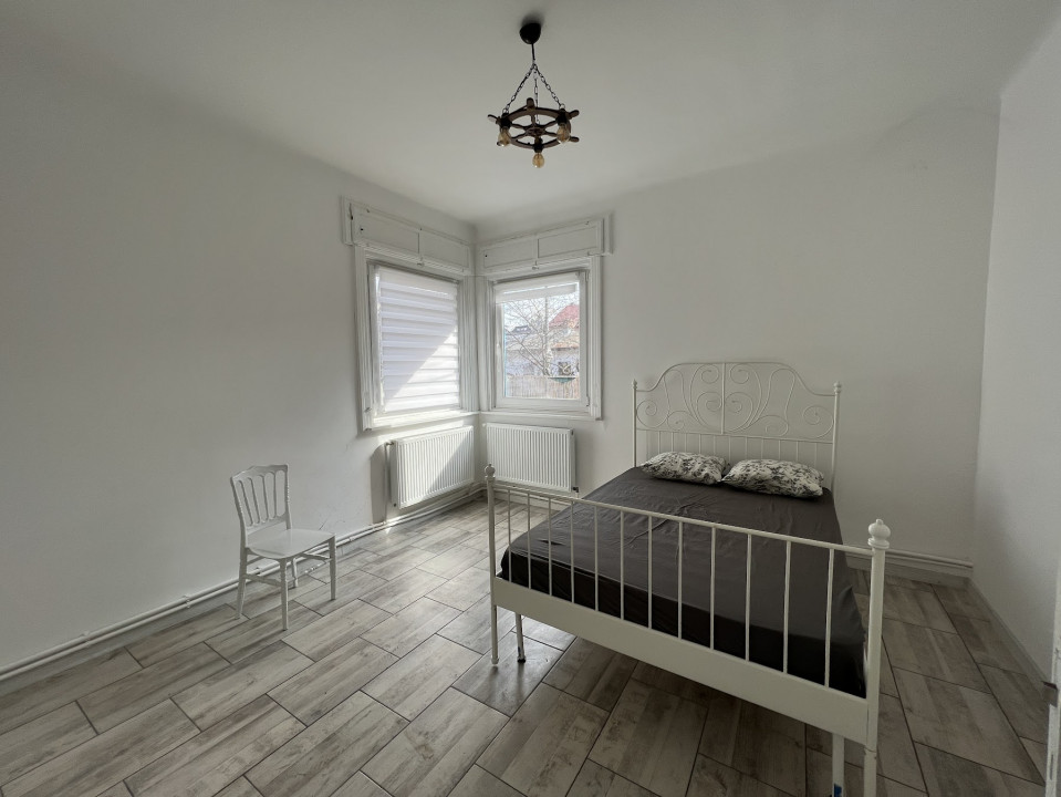 Casa individuala renovata pretabil firma 