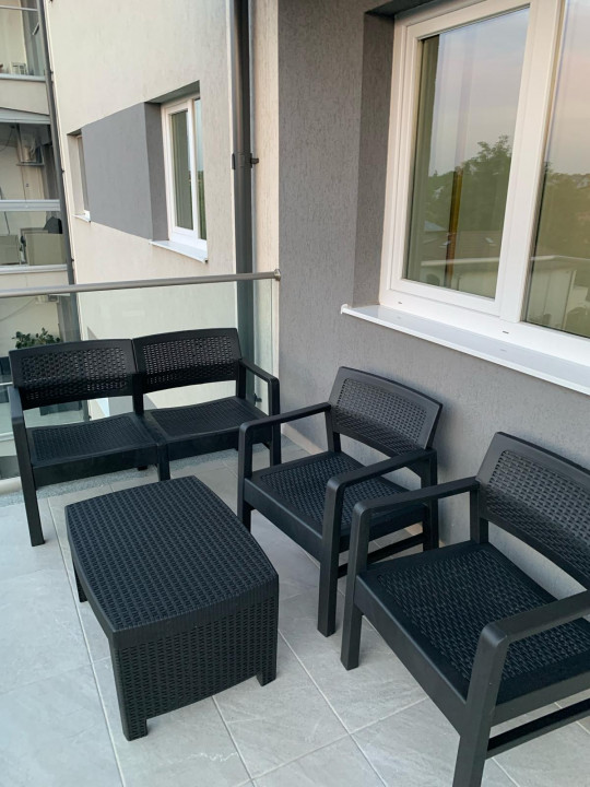 Apartament 3 camere mobilat si utilat, bloc nou, 2 locuri de parcare acoperite