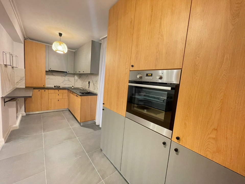 Apartament 3 camere, curte zona Pipera, bloc nou, loc de parcare