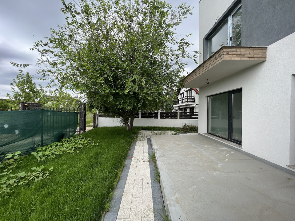 Vila stil meditaranian Corbeanca 5 camere priveliste padure, Laguna Albastra