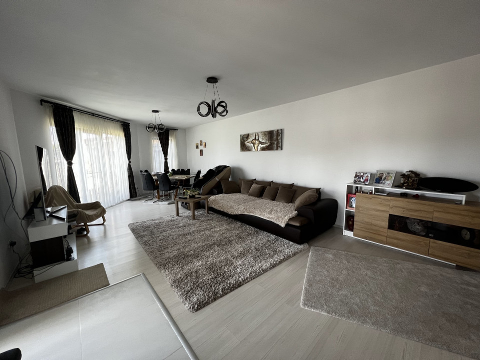 Vila individuala panouri fotovoltaice, toate utilitatile, foisor Dobroesti