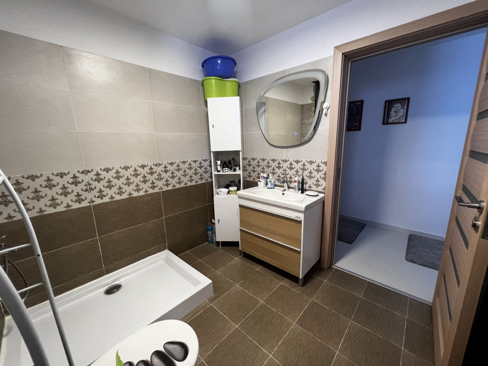 Vila individuala panouri fotovoltaice, toate utilitatile, foisor Dobroesti