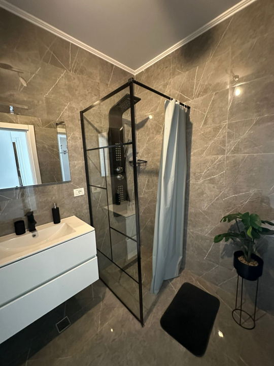 Apartament 2 camere loc de parcare prima mutare Mihai Bravu