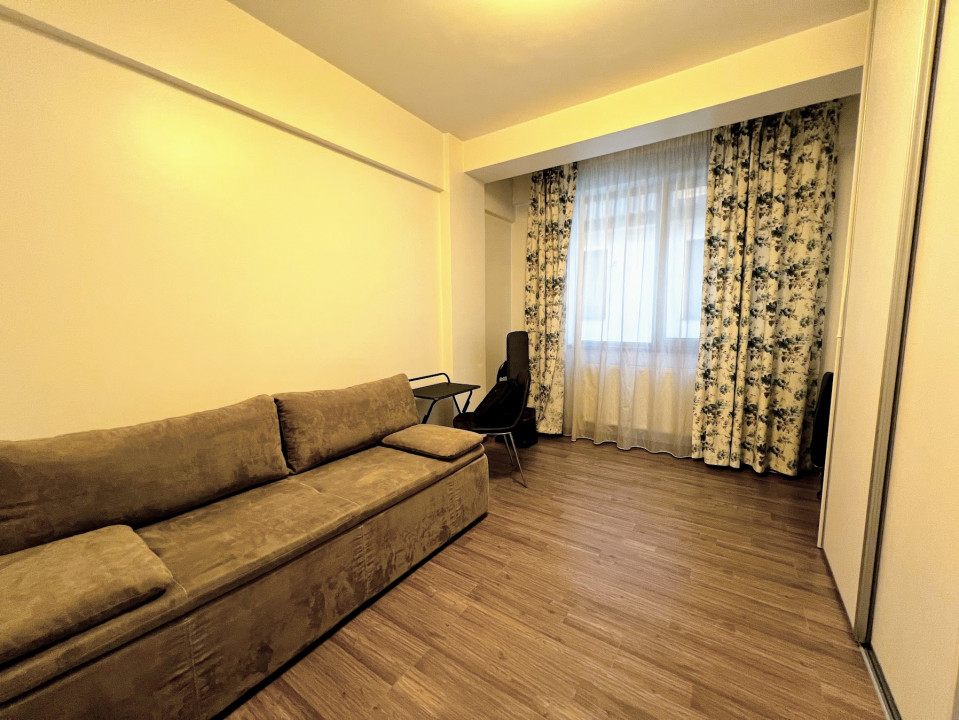 Apartament 3 camere zona Damaroaia Bucurestii Noi 