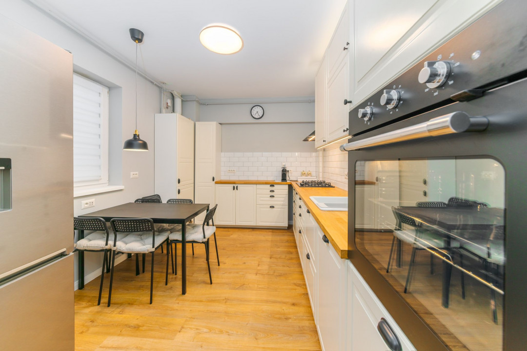 Apartament 3 camere, mobilat si utilat, 2 locuri parcare, terasa