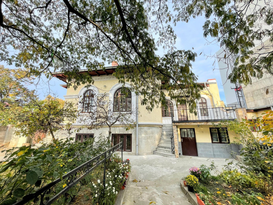 Vila curte individuala pentru birouri Timpuri Noi