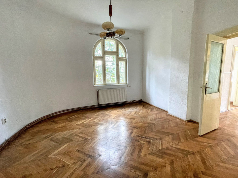Vila curte individuala pentru birouri Timpuri Noi
